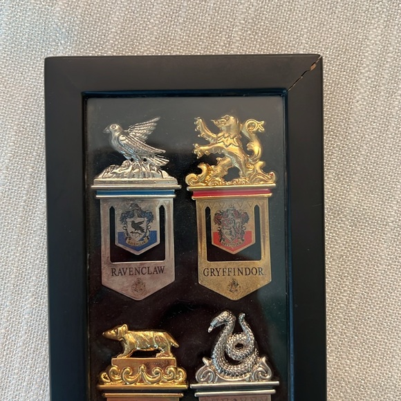 Harry Potter Hogwarts House Metal Bookmarks - Set of 4 - Noble Collection - Picture 8 of 9